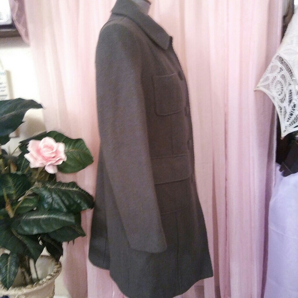 Wool Overcoat - Picture 3 of 8
